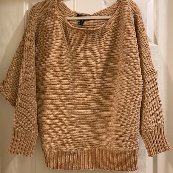 Forever 21 Off the Shoulder Sweater - Picture 1 of 2